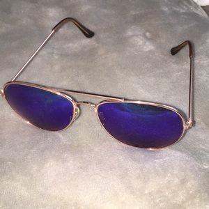 Blue/green sunglasses